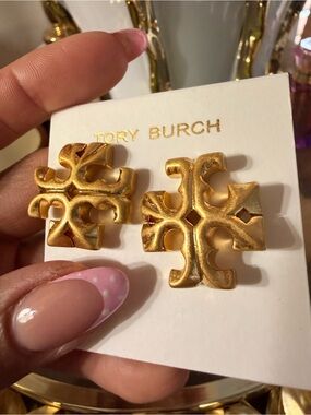 Tory Burch Brushed Matte Gold Double-T Stud Earrings